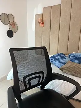 rashaaa  online show from March 27, 2026, 3:45 am