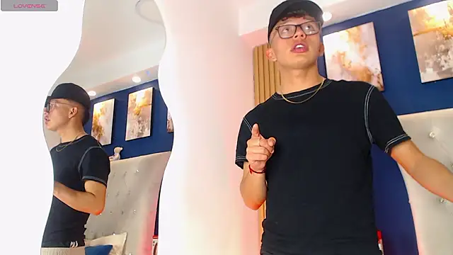 Dark Nico online show from March 13, 2026, 4:52 am