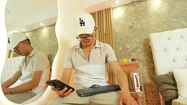 Dark Nico online show from March 20, 2026, 4:17 am