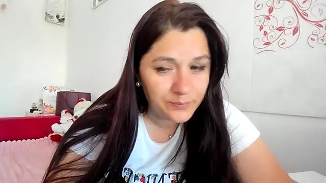 Snapshot of EVELYNA88 chatting on May 26, 2026, 7:15 am EVELYNA88 online show from May 26, 2026, 7:15 am