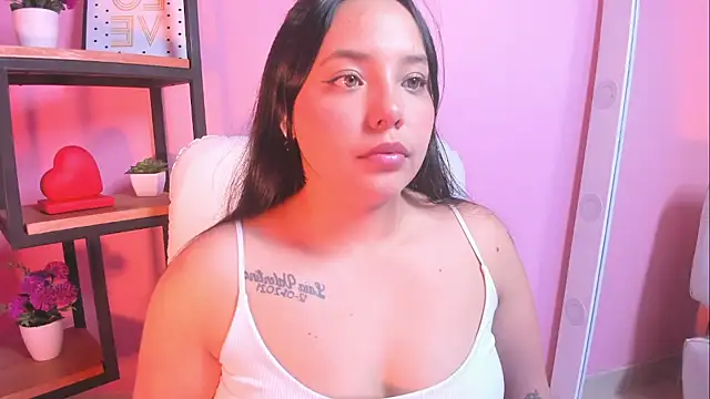 Snapshot of melanie_velle chatting on February 18, 2026, 3:35 am melanie velle online show from February 18, 2026, 3:35 am