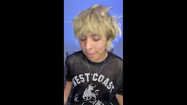 prince oliverr online show from March 17, 2026, 1:43 am