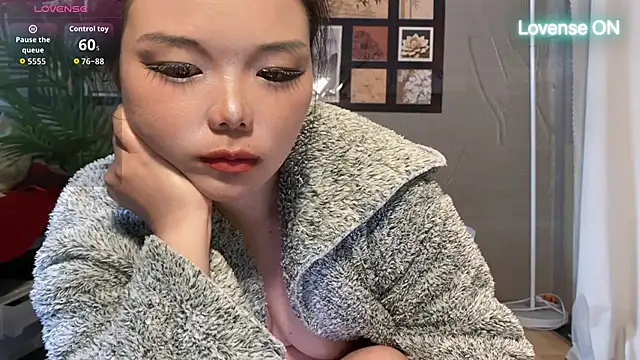 xiaosu22 online show from April 15, 2026, 3:13 am