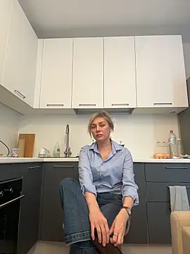 Snapshot of CarmenBlues_ chatting on February 22, 2026, 9:08 am CarmenBlues online show from February 22, 2026, 9:08 am