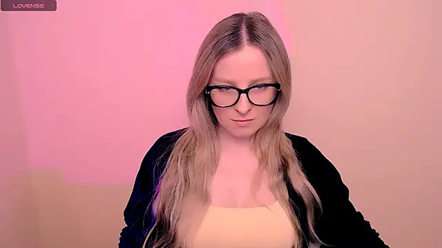 Snapshot of AnnePeach chatting on March 26, 2026, 6:02 pm AnnePeach online show from March 26, 2026, 6:02 pm