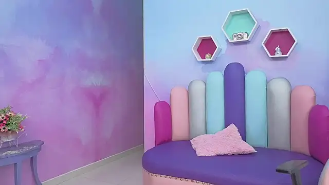 Isabellaa Rosee online show from April 2, 2026, 9:01 pm