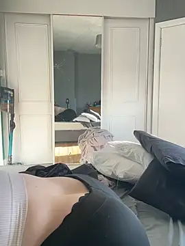 CurvyBx online show from April 12, 2026, 4:34 pm