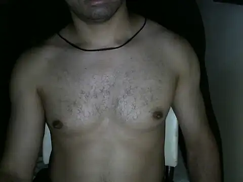 Snapshot of honeybatista chatting on February 14, 2026, 12:40 am honeybatista online show from February 14, 2026, 12:40 am