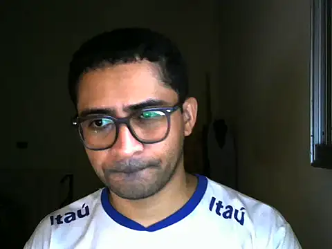 Snapshot of honeybatista chatting on February 20, 2026, 11:54 am honeybatista online show from February 20, 2026, 11:54 am