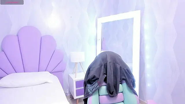 Snapshot of babysophie18_ chatting on February 23, 2026, 10:12 am babysophie18 online show from February 23, 2026, 10:12 am