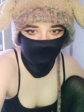 Snapshot of Cutie_Goat chatting on February 17, 2026, 12:01 pm Cutie Goat online show from February 17, 2026, 12:01 pm
