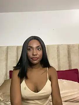 JustZoe  online show from May 14, 2026, 9:21 pm