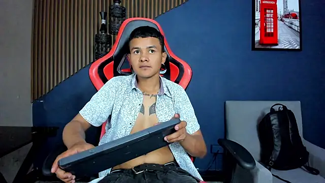 Snapshot of TylerGandi chatting on February 25, 2026, 8:51 pm TylerGandi online show from February 25, 2026, 8:51 pm