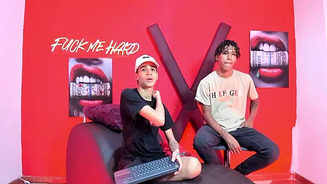 GREEN BOYS online show from February 15, 2026, 7:27 am