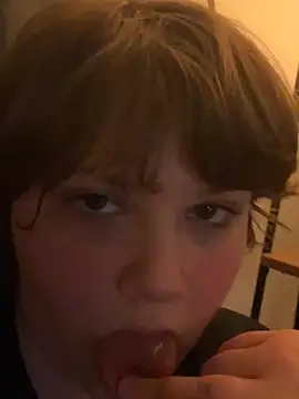 Snapshot of plushietoy chatting on February 22, 2026, 2:45 am plushietoy online show from February 22, 2026, 2:45 am