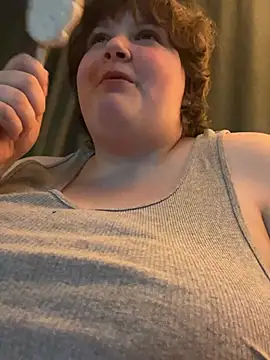 Snapshot of plushietoy chatting on February 23, 2026, 3:48 am plushietoy online show from February 23, 2026, 3:48 am