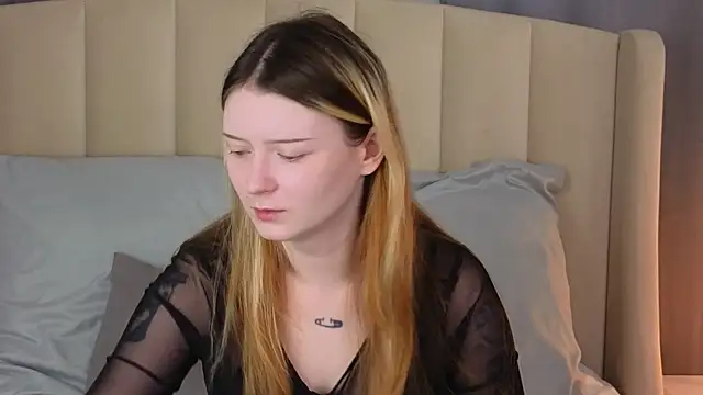 AlyssFrost online show from July 12, 2026, 2:02 am