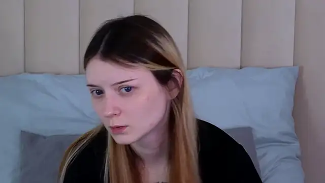 AlyssFrost online show from July 24, 2026, 1:58 am