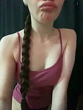 Snapshot of shrie_beverlyy078 chatting on February 20, 2026, 2:41 am shrie beverlyy078 online show from February 20, 2026, 2:41 am