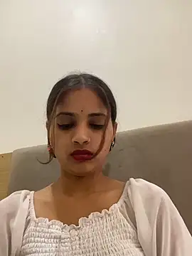 samayra1144 online show from May 30, 2026, 8:33 am