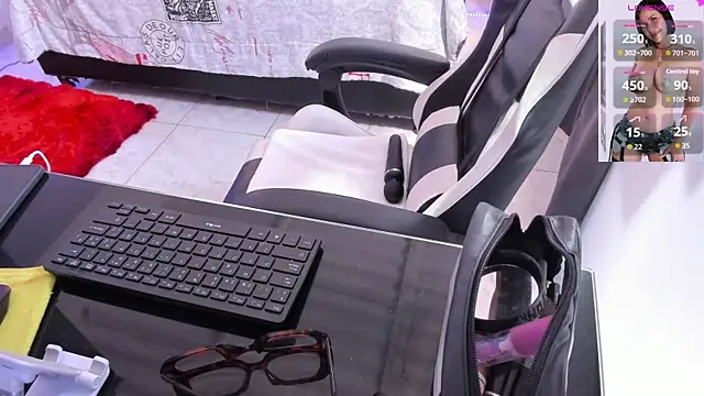 Snapshot of RubyStrome chatting on February 22, 2026, 7:01 pm RubyStrome online show from February 22, 2026, 7:01 pm