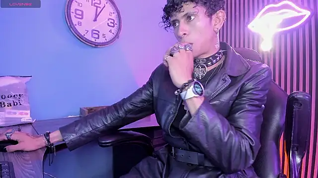 Maximoking26 online show from March 13, 2026, 3:35 am