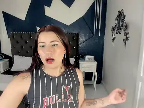 Snapshot of sara_gray__ chatting on February 21, 2026, 7:26 pm sara gray online show from February 21, 2026, 7:26 pm