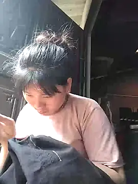 Snapshot of Baby_flower_1 chatting on February 27, 2026, 1:49 am Baby flower 1 online show from February 27, 2026, 1:49 am