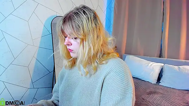 Snapshot of luna_c0ra chatting on March 1, 2026, 1:07 am luna c0ra online show from March 1, 2026, 1:07 am