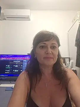 SaraGina online show from June 14, 2026, 9:50 pm