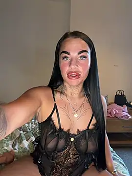 Snapshot of Darkfantisyx chatting on March 4, 2026, 4:46 pm Darkfantisyx online show from March 4, 2026, 4:46 pm