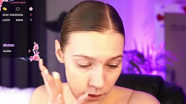 Snapshot of Vanessa__Lui chatting on February 27, 2026, 3:23 pm Vanessa Lui online show from February 27, 2026, 3:23 pm