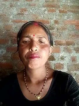 Snapshot of Hot_re83 chatting on February 17, 2026, 9:28 am Hot re83 online show from February 17, 2026, 9:28 am