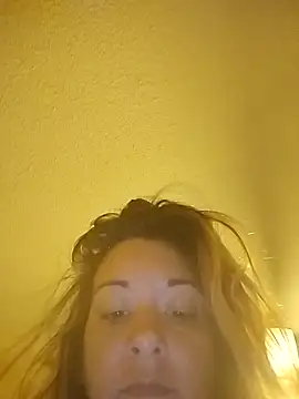 MissBella0969 online show from March 24, 2026, 2:33 pm