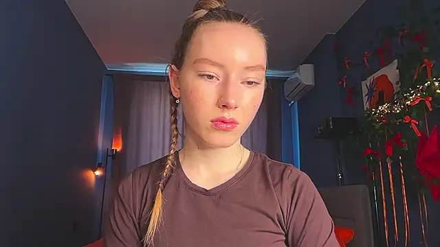 Anna Kare online show from March 2, 2026, 10:11 am