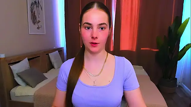 Snapshot of Maddy_Wood_ chatting on April 18, 2026, 3:27 pm Maddy Wood online show from April 18, 2026, 3:27 pm
