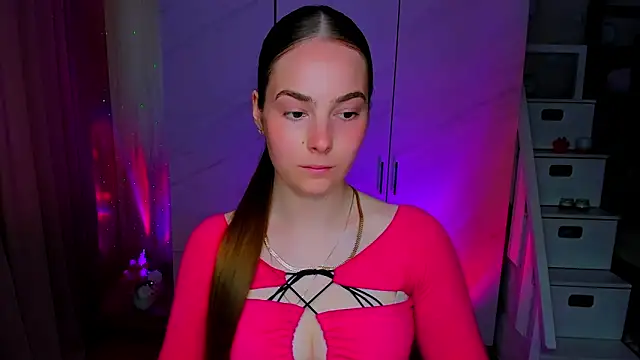 Snapshot of Maddy_Wood_ chatting on May 25, 2026, 8:53 am Maddy Wood online show from May 25, 2026, 8:53 am