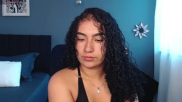 Sofia-bloom online show from February 25, 2026, 1:43 pm