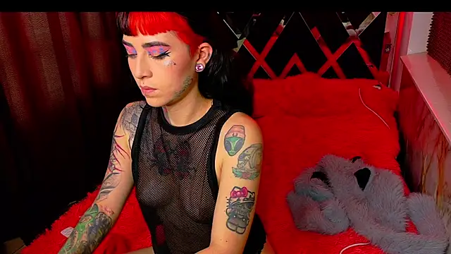 nova kitttyy online show from February 25, 2026, 8:18 pm