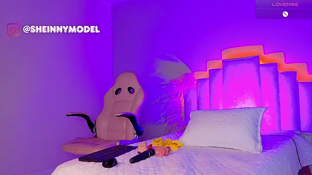 Snapshot of Sheinny_brown1 chatting on February 25, 2026, 7:56 pm Sheinny brown1 online show from February 25, 2026, 7:56 pm