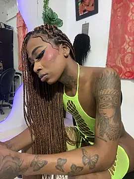 Snapshot of Sheinny_brown1 chatting on July 7, 2026, 6:58 am Sheinny brown1 online show from July 7, 2026, 6:58 am