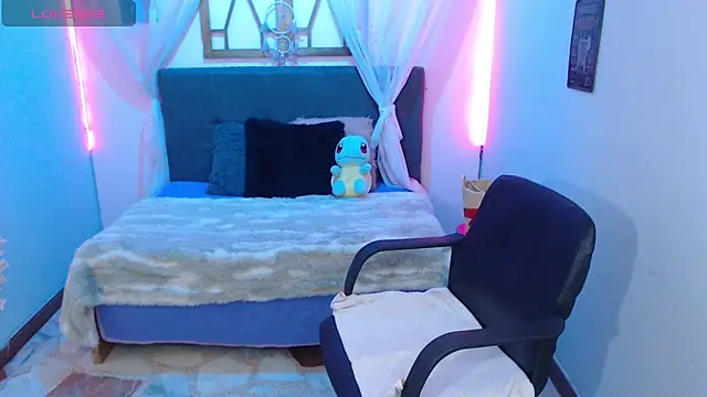 AvaHarper  online show from April 13, 2026, 12:43 pm