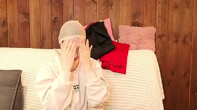 Snapshot of EndaMatheus chatting on February 26, 2026, 8:13 am EndaMatheus online show from February 26, 2026, 8:13 am