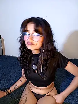 Lili  Clan online show from March 8, 2026, 2:26 am