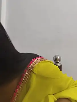 Snapshot of Cute-aryaa chatting on June 17, 2026, 5:14 pm Cute-aryaa online show from June 17, 2026, 5:14 pm