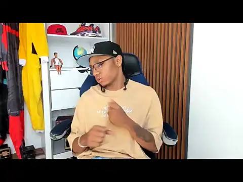 Snapshot of yandi_hot chatting on February 26, 2026, 2:27 pm yandi hot online show from February 26, 2026, 2:27 pm