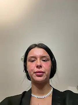 Snapshot of Amberbanxx chatting on February 27, 2026, 9:59 pm Amberbanxx online show from February 27, 2026, 9:59 pm