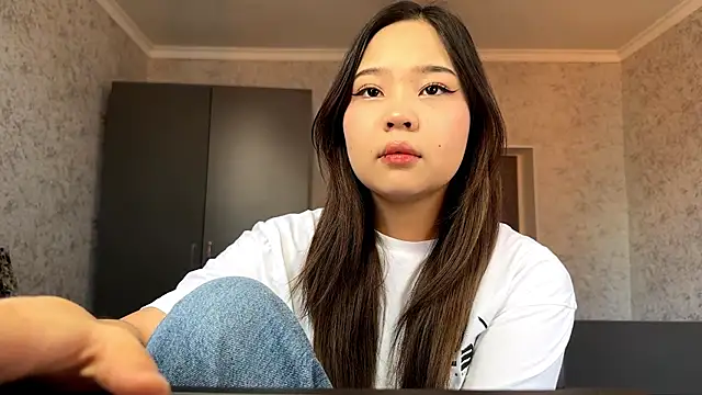 Snapshot of RegenaLandauer chatting on February 28, 2026, 6:47 am RegenaLandauer online show from February 28, 2026, 6:47 am