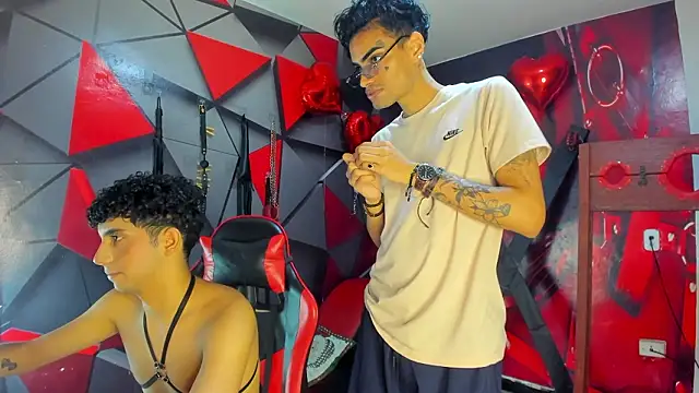 Snapshot of Gay_Red_Room chatting on February 17, 2026, 3:58 am Gay Red Room online show from February 17, 2026, 3:58 am