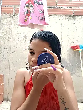 Snapshot of Little-Pussy19 chatting on February 18, 2026, 6:59 pm Little-Pussy19 online show from February 18, 2026, 6:59 pm